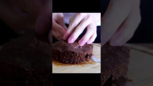 レンジで3分！材料4つで生チョコケーキ作り方✨