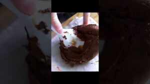 材料2つだけ！レンジでチョコクッキー作り方🍫