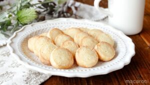 【バターなしで作るバニラクッキー】バターの代わりにサラダ油で作る！サクサクとした軽い食感♪｜macaroni（マカロニ）