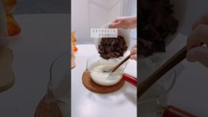 生チョコケーキ美味すぎる…🤍