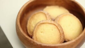 【クッキー】サクサク触感が美味しい塩バタークッキーの作り方