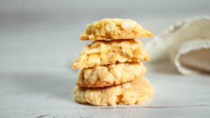 ざくざく＆しっとり！ホワイトチョコとマカダミアナッツクッキーの作り方