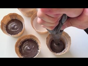 ハロウィンスイーツ🎃カボチャのマフィン作り方！