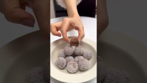 まるでアイスの実！チョコ味🤎サクッとしてじゅわ〜