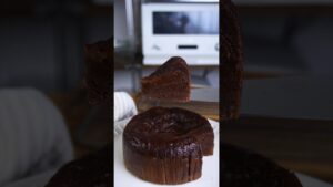 材料3つ！お鍋でチョコケーキ作り方！