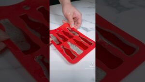 簡単！混ぜて冷やすだけ🧊✨コーラグミ