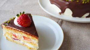 チョコレートがけショートケーキの作り方【お菓子作り レシピ】