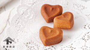 chiyodaのエンジェルハート型で作るはちみつ入りフィナンシェ / お菓子のレシピ