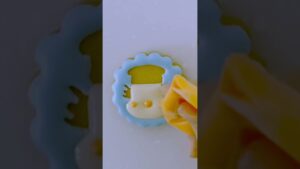 簡単でかわいいバタコさんのアイシングクッキーを作りました🌟