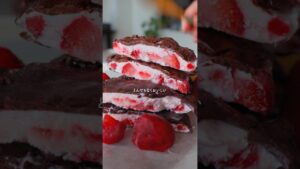 いちごの板チョコ的なやつ