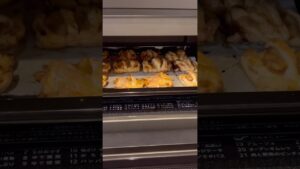 みんな大好きアップルパイ🥧🍎夜な夜なお菓子作り🌃🐈‍⬛ひと口大で食べやすい🍽️