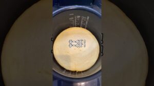 【簡単レシピ】炊飯器で作る濃厚チーズケーキ😊