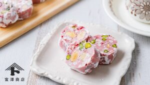 ルビーチョコレートで作るソシソンショコラ / お菓子のレシピ