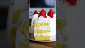 材料4つ！いちごのショートケーキ作り方！