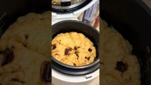 炊飯器に入れるだけ /チョコスコーン ↓↓↓ レシピの詳細はコメントから #レシピ #簡単レシピ #炊飯器レシピ