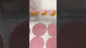 カーネーション和菓子【母の日特別上生菓子】プロの和菓子職人が作る母の日に感謝の心を贈るお菓子🎁ふりるのお花おやつ