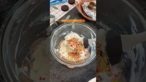 混ぜて冷やすだけ！オレオアイスレシピ