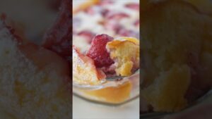 混ぜて焼くだけ、いちごクラフティ🍓#簡単レシピ #おうちカフェ #お菓子作り #クラフティ#いちごスイーツ