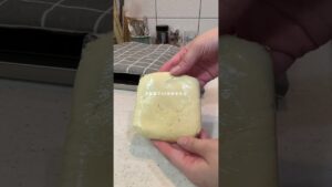 材料4つで星のガレット風クッキー⭐️最近星ばっかだけど飽き飽きしないで〜🥲🥲 #お菓子作り #手作りお菓子 #クッキー #クッキー作り #cookies