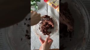 【まだ小麦粉の計量で消耗してるの？】ホットケーキミックスにチョコを限界ぶち込み！？180個を爆速量産する最新のおやつハック検証