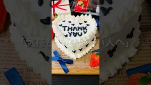 【材料3つ】《ハートチョコケーキ》🍰気持ちを届ける❣️簡単かわいいハートチョコケーキ🍰🍫#簡単レシピ #ケーキ #誕生日 #お菓子 #shorts