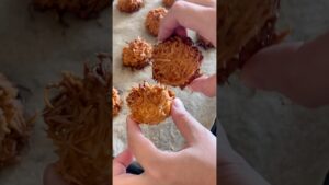 【材料3つ】ザックザック食感!簡単すぎるココナッツクッキーの作り方#クッキー作り #ココナッツクッキー #焼き菓子作り #簡単お菓子作り #まいおか研