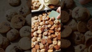 安くて大量生産できる / ザクザク！ミニチョコチップクッキー🍪（詳しいレシピはコメント欄に✍🏻）
