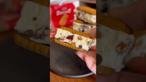 イタリア伝統菓子"カッサータ"をアイスサンドクッキーにしました#カッサータ #イタリア菓子 #アイスサンドクッキー #アイス #まいおか研
