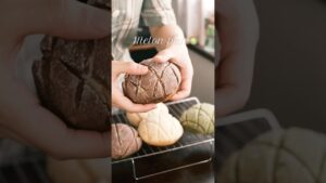 メロンパン🐢 #vlog #おうちカフェ #cooking #お菓子作り #パン作り #簡単レシピ #baking #food #matcha #抹茶 #メロンパン #shorts