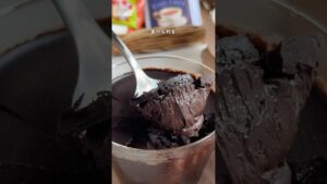 ｲﾝｽﾀで300万回再生超！チョコ不使用で作るパリとろショコラ🍫 #簡単レシピ #お菓子作り #簡単おやつ #shorts