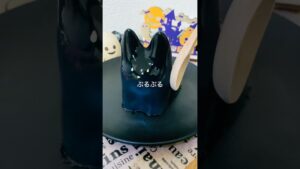 【材料4つ】《黒猫プリン》一度はやってみたい❣️ハロウィンの暗闇に潜むぷるぷる黒猫プリン🐈‍⬛✨#お菓子作り #簡単レシピ #プリン #ハロウィン