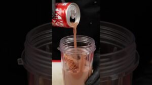 The Ultimate KITKAT CHOCO LAVA Milkshake! 🍫🌋 #shorts